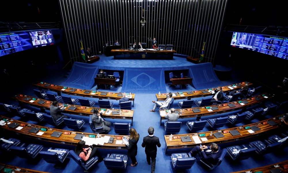 PEC dos precatórios é aprovada no Senado com mudanças no texto