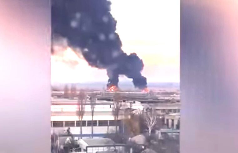 Invasão e ataque militar da Rússia contra a Ucrânia são iniciados 