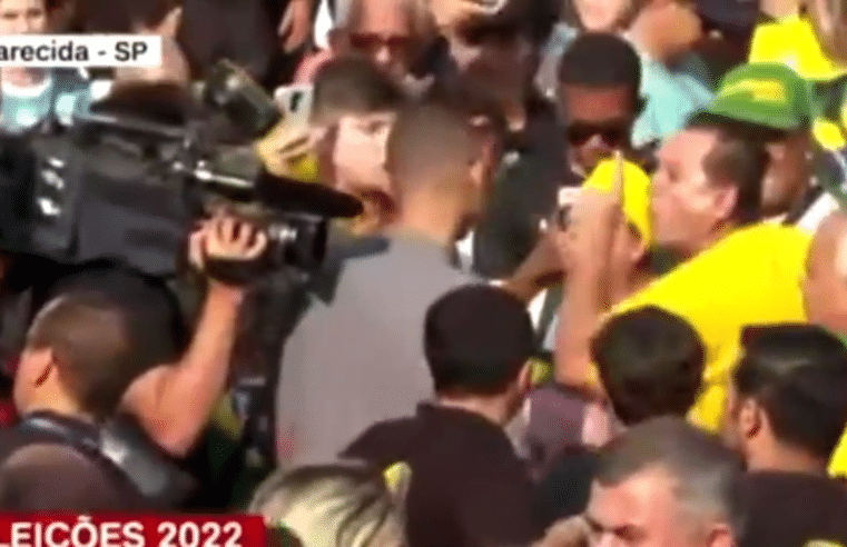 Dia da Padroeira é marcado, de forma inédita, por confusões, vaias e penseguições em Aparecida-SP