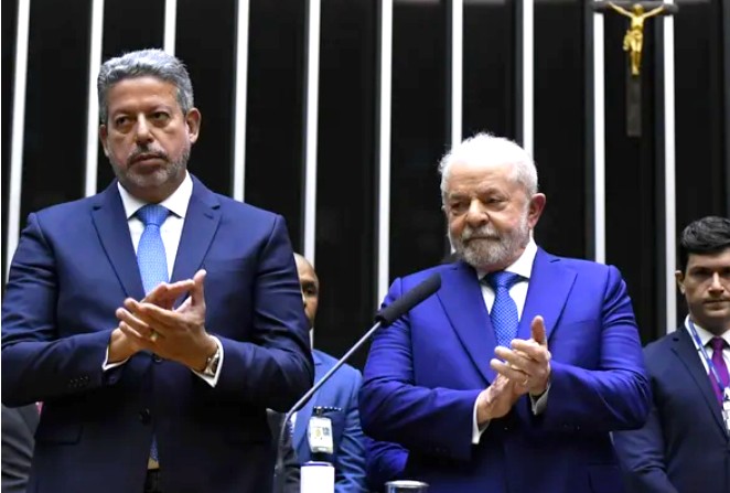 11º Pedido de Impeachment de Lula é marcado por ataques entre representantes do PT e PL