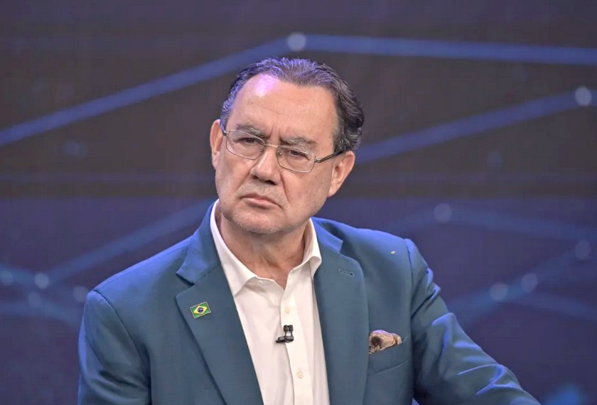 Augusto Cury declara silêncio no segundo turno e avalia saída da política